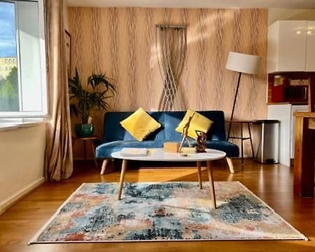 Great 2 Bedrooms Apartment 15 Mins From The Centre 런던 외부 사진