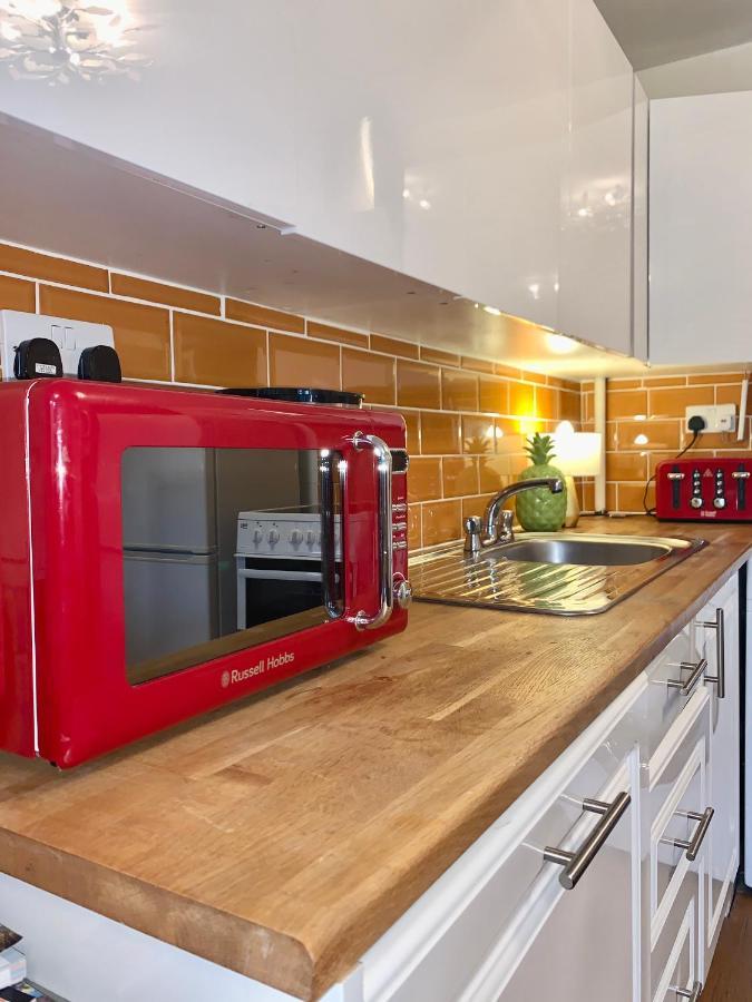Great 2 Bedrooms Apartment 15 Mins From The Centre 런던 외부 사진