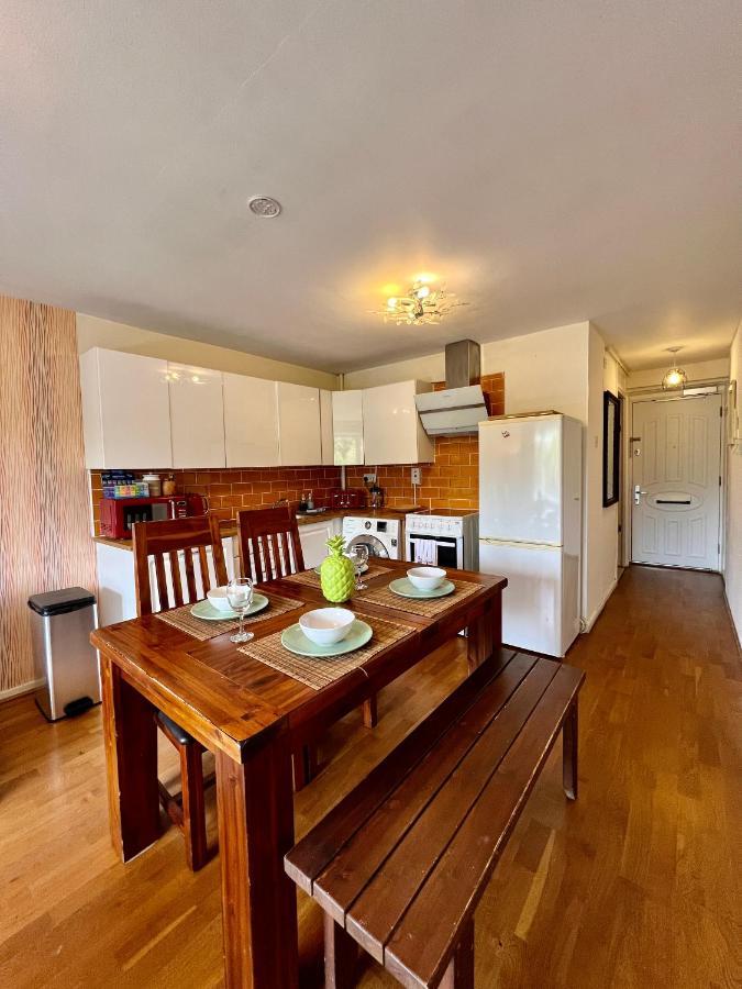 Great 2 Bedrooms Apartment 15 Mins From The Centre 런던 외부 사진