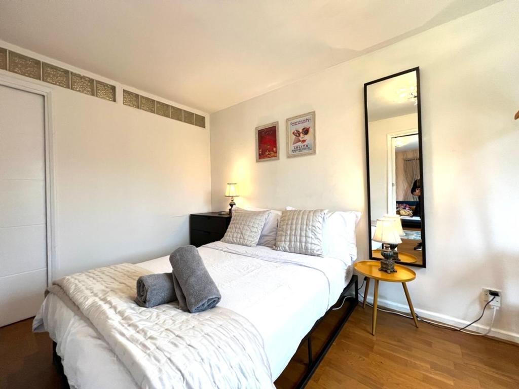 Great 2 Bedrooms Apartment 15 Mins From The Centre 런던 외부 사진