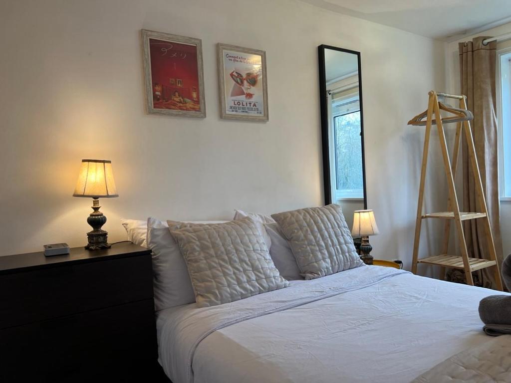 Great 2 Bedrooms Apartment 15 Mins From The Centre 런던 외부 사진