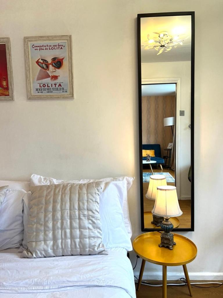 Great 2 Bedrooms Apartment 15 Mins From The Centre 런던 외부 사진