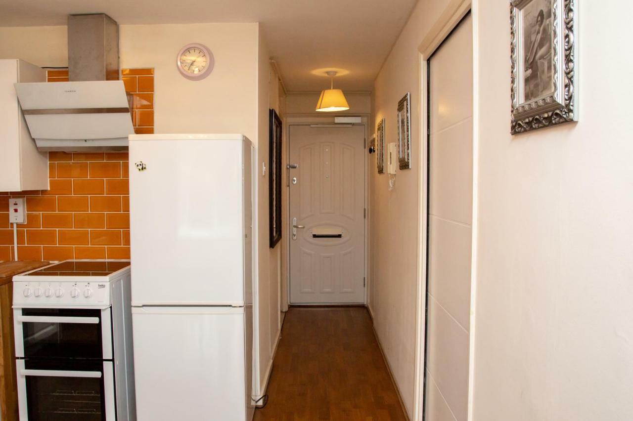 Great 2 Bedrooms Apartment 15 Mins From The Centre 런던 외부 사진